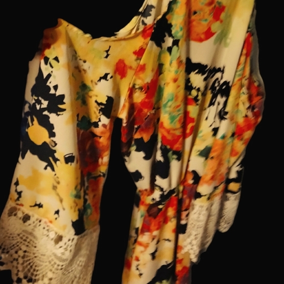 Playsuits ( hard to photograph) - Picture 7 of 8